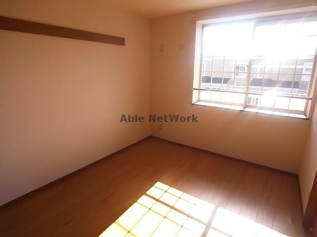 物件内観写真9　(洋室)