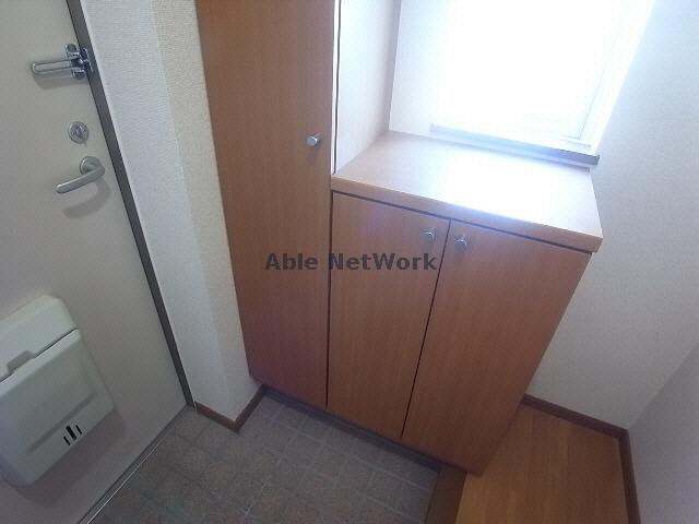 物件内観写真17　(下駄箱)