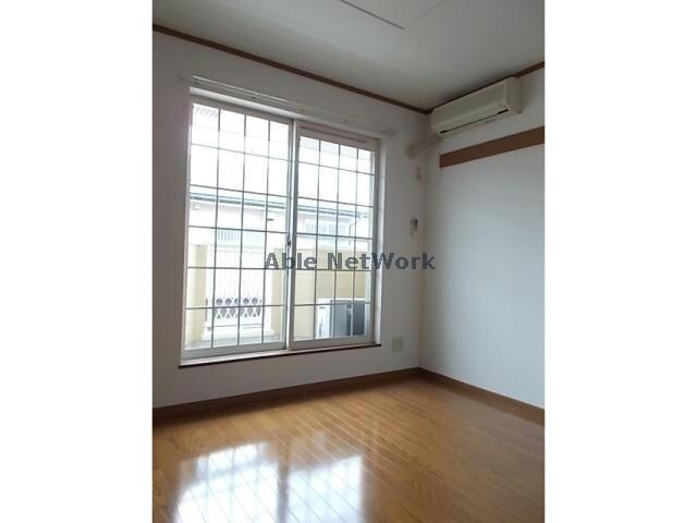 物件内観写真8　(居室)