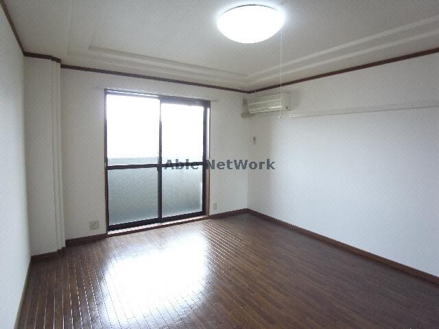 物件内観写真8　(居室)