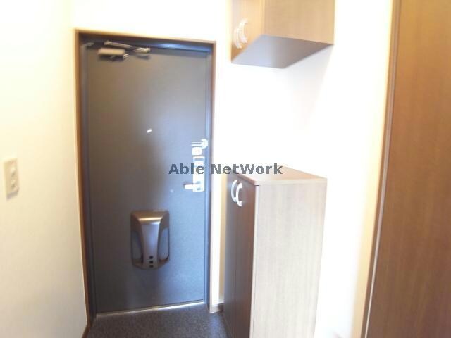 物件内観写真19　(玄関回り)