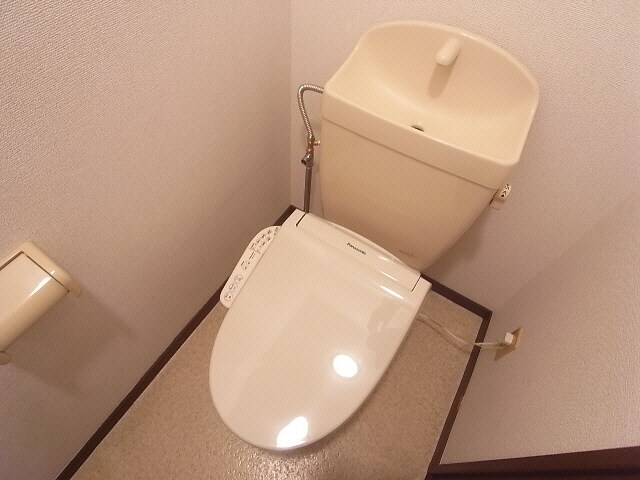 物件内観写真7　(トイレ)