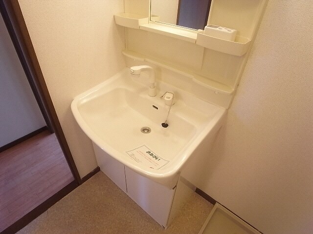 物件内観写真8　(洗面・脱衣所)