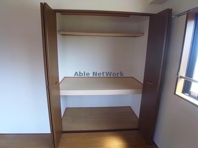 物件内観写真10　(収納)