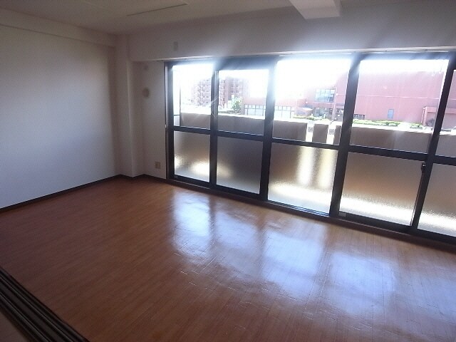 物件内観写真12　(居室)