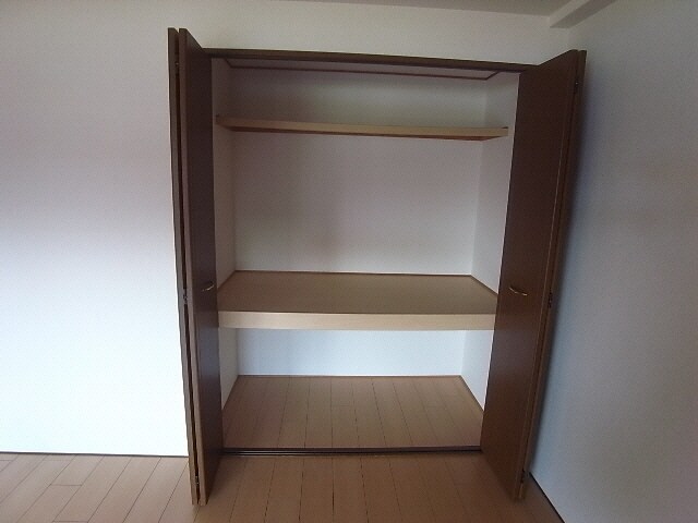物件内観写真14　(収納)