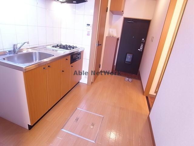 物件内観写真10　(同型タイプ部屋)