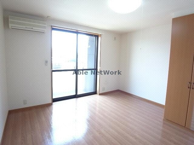 物件内観写真7　(洋室)