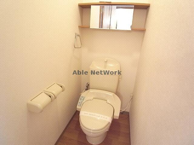 物件内観写真15　(温水洗浄便座付きﾄｲﾚ)