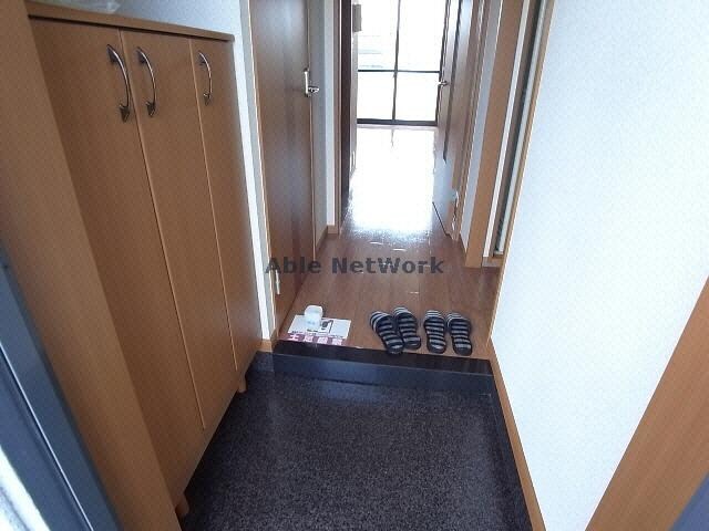 物件内観写真16　(玄関)