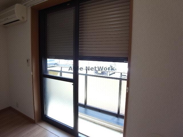 物件内観写真17　(シャッター雨戸)