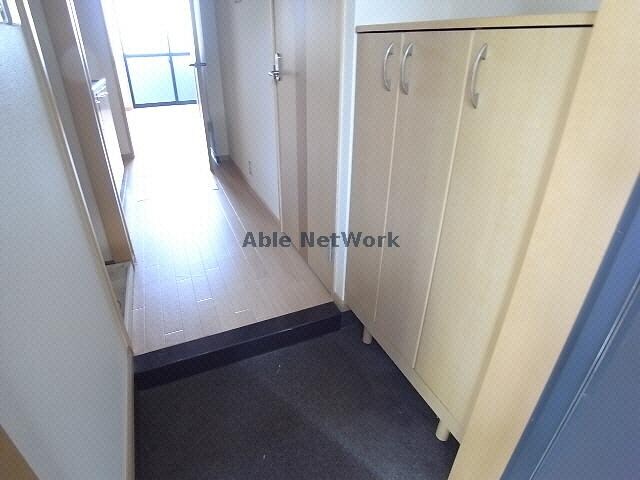 物件内観写真14　(玄関周り)