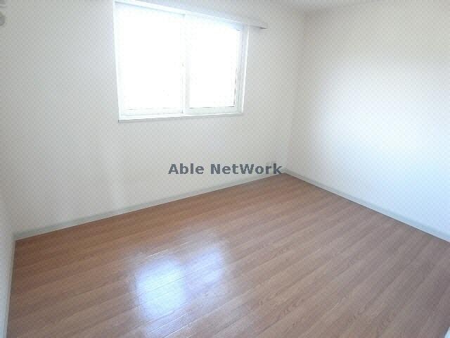 物件内観写真8　(洋室)