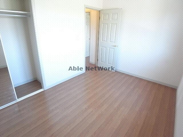 物件内観写真9　(洋室)