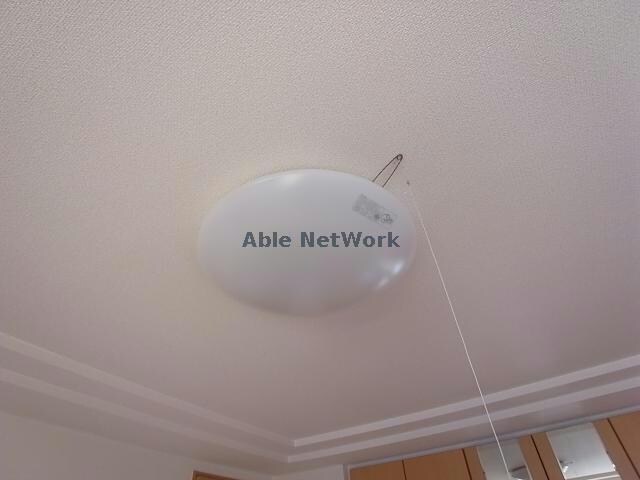 物件内観写真19　(照明器具)