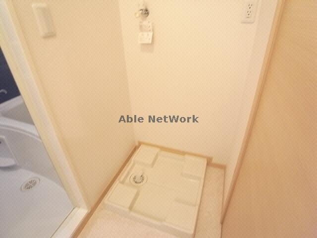 物件内観写真18　(室内洗濯機置場)