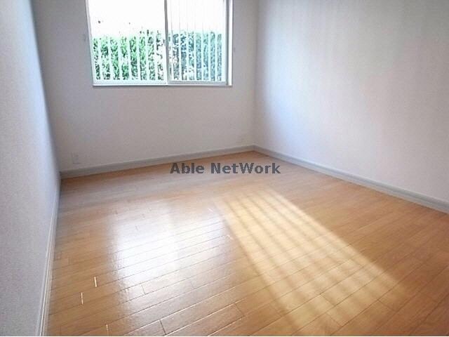 物件内観写真7　(居室)