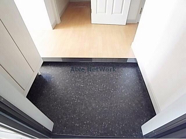 物件内観写真14　(玄関)