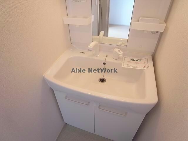 物件内観写真11　(洗面台)