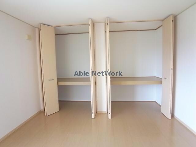 物件内観写真10　(収納)