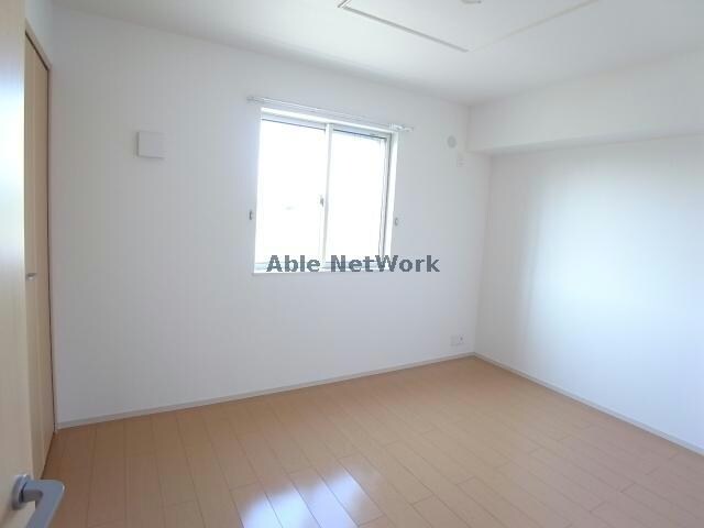 物件内観写真9　(居室)