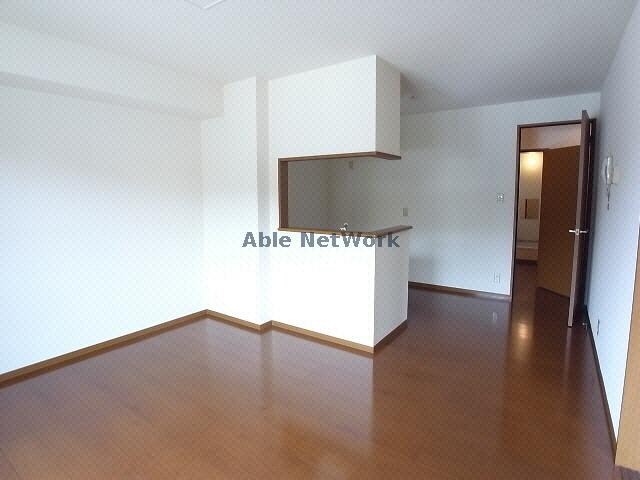 物件内観写真6　(別部屋参照)