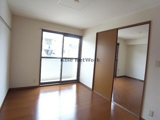 物件内観写真8　(別部屋参照)