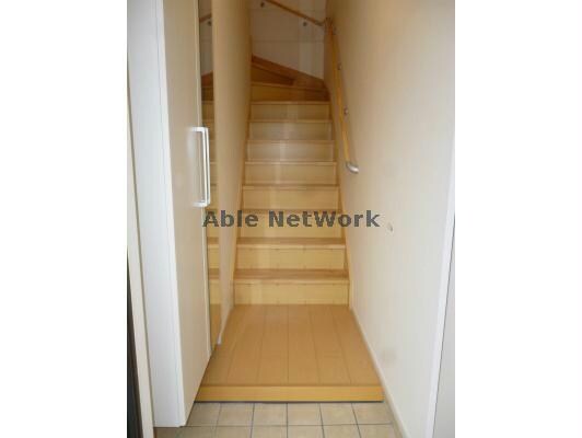 物件内観写真15　(玄関回り)