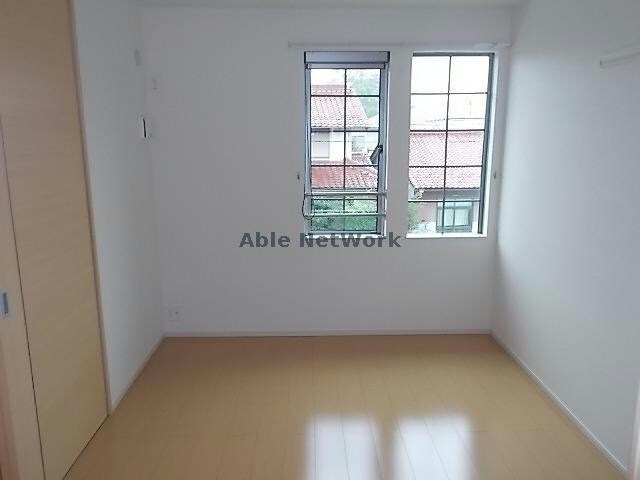 物件内観写真8　(洋室)