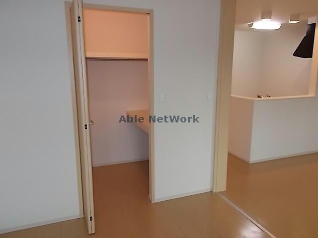 物件内観写真9　(ウォークインクローゼット)
