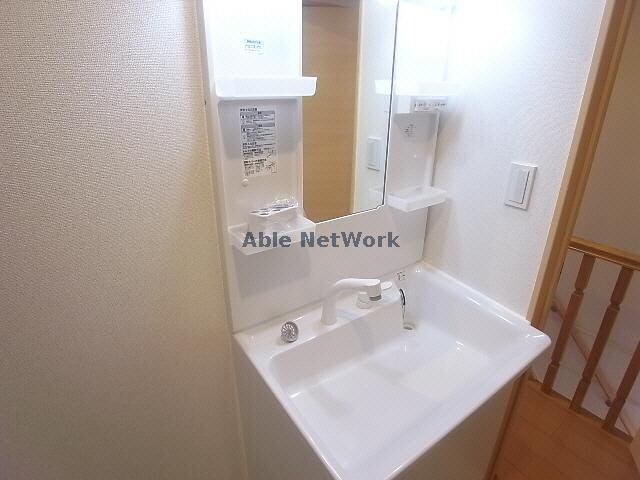 物件内観写真14　(ｼｬﾜｰ付き独立洗面台)