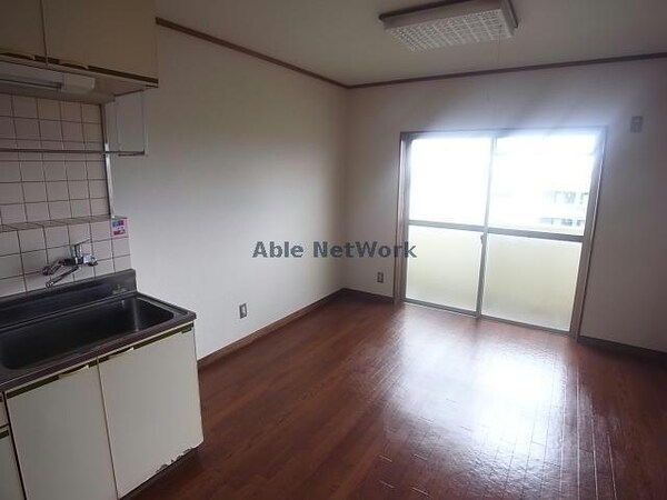 リビングダイニング