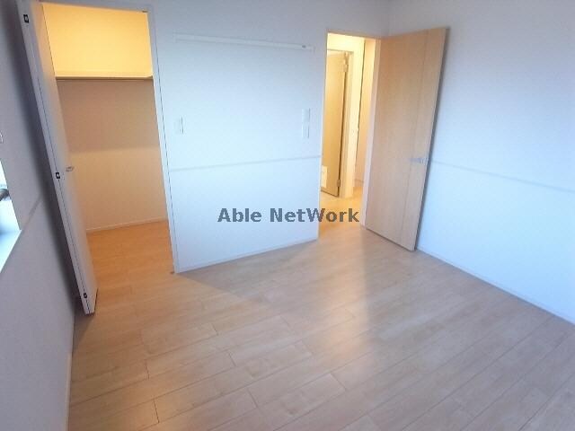 物件内観写真8　(居室)