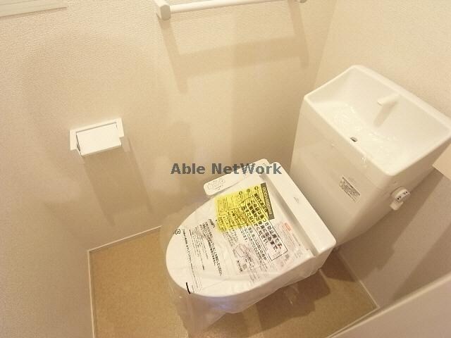 物件内観写真14　(トイレ)