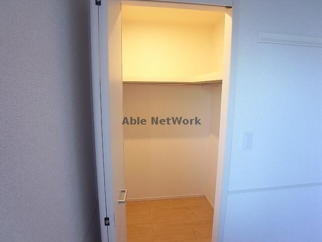 物件内観写真18　(収納)