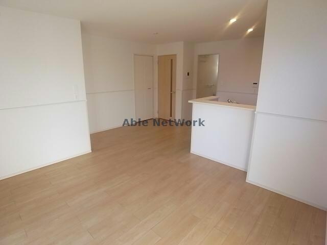 物件内観写真7　(LDK)