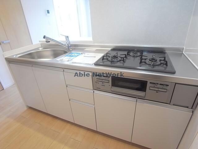 物件内観写真12　(システムキッチン)