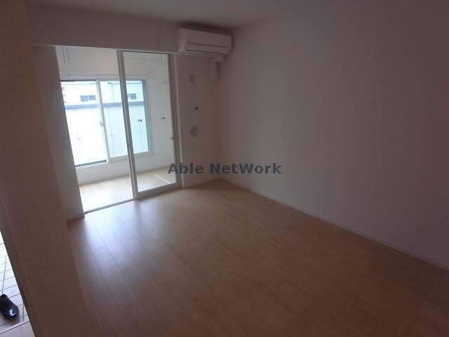 物件内観写真8　(洋室)