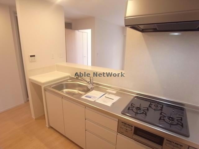 物件内観写真11　(システムキッチン)