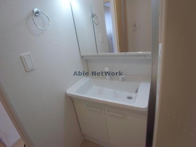 物件内観写真15　(洗面台)