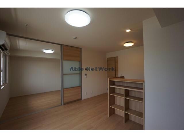 物件内観写真8　(同型タイプ部屋)