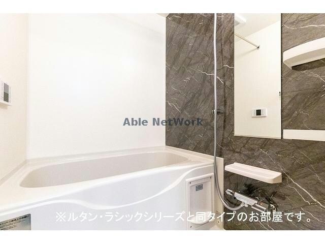 物件内観写真10　(同型)