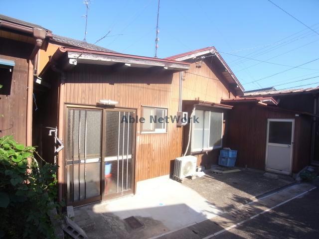 牧野町借家