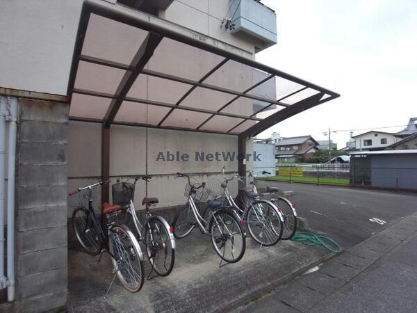 駐輪場(駐輪場)