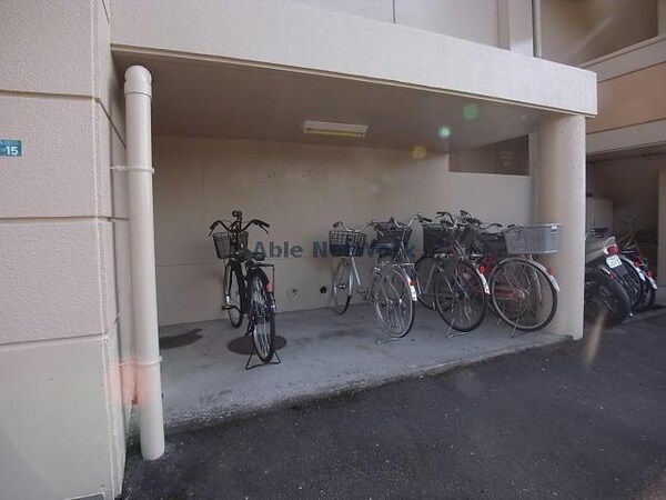 駐輪場(駐輪場)