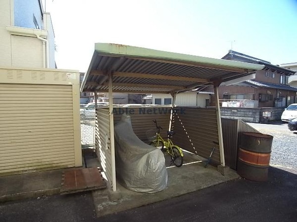駐輪場(駐輪場)