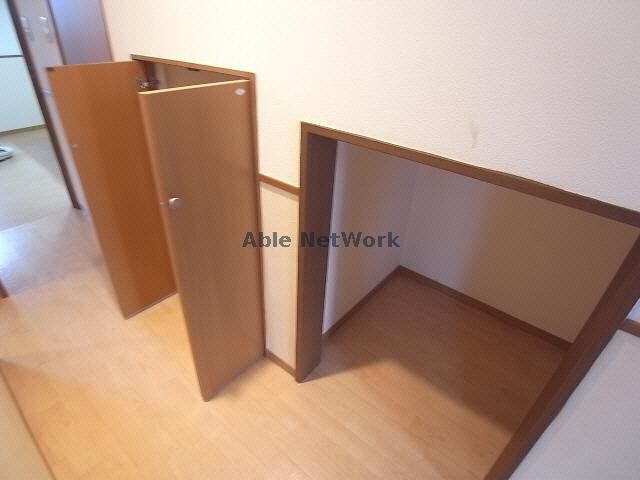 物件内観写真13　(収納)