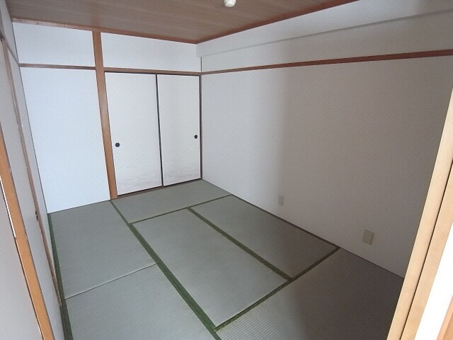 物件内観写真11　(和室)