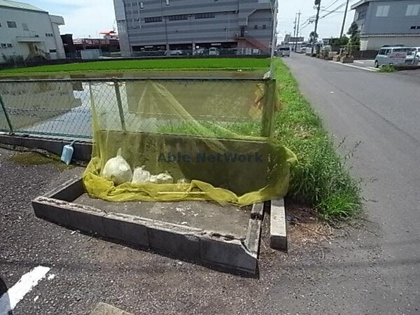 建物設備(ごみ置場)