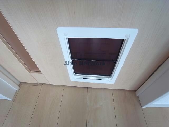 物件内観写真19　(ペットくぐりドア)